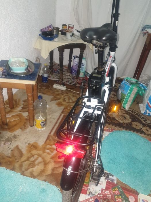 Bicilete electrice pliabile tip urban