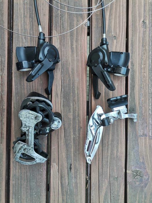 Велочасти - скорости: команди, преден и заден дерайльор  Shimano 3x8