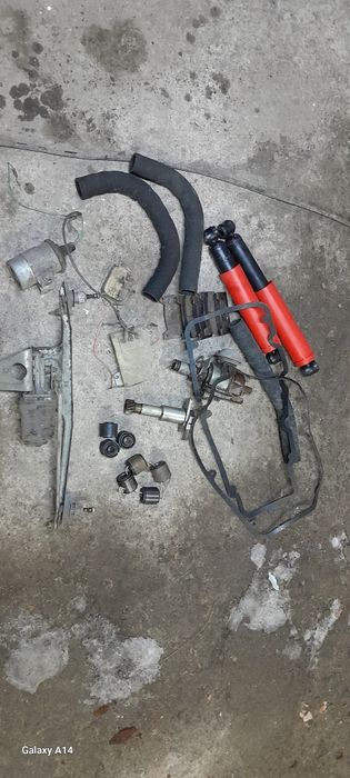 Запчясти на москвич