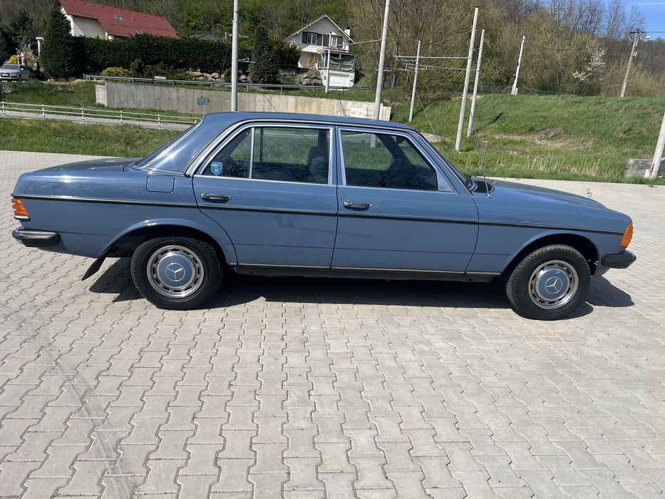 Mercedes W123 2.0D