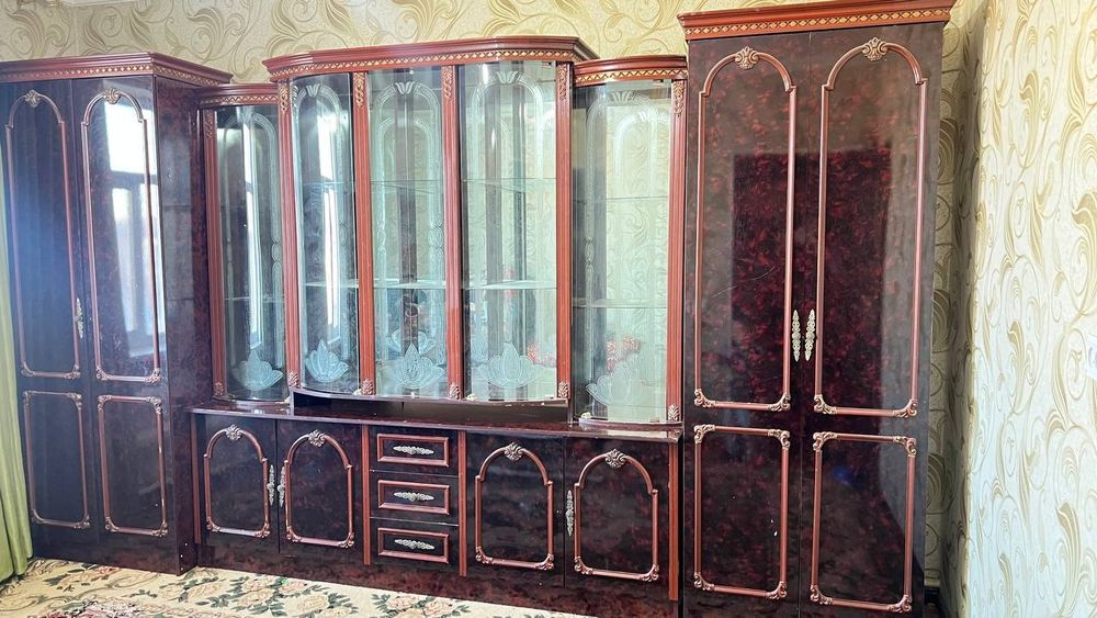 Сервант сатылады