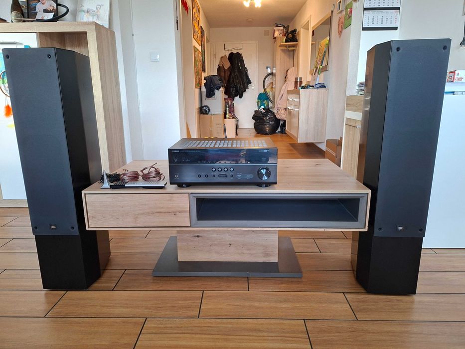Мощна аудио система: Тонколони JBL XTi 80 + Мрежов 7.2 Ресийвър Yamaha RX-V679 (Wi-Fi, 4K, Bluetooth)