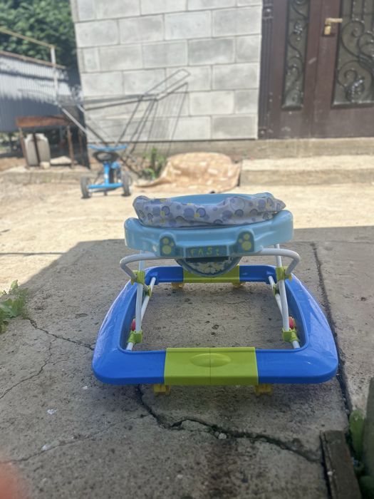 Продам ходунок б/у
