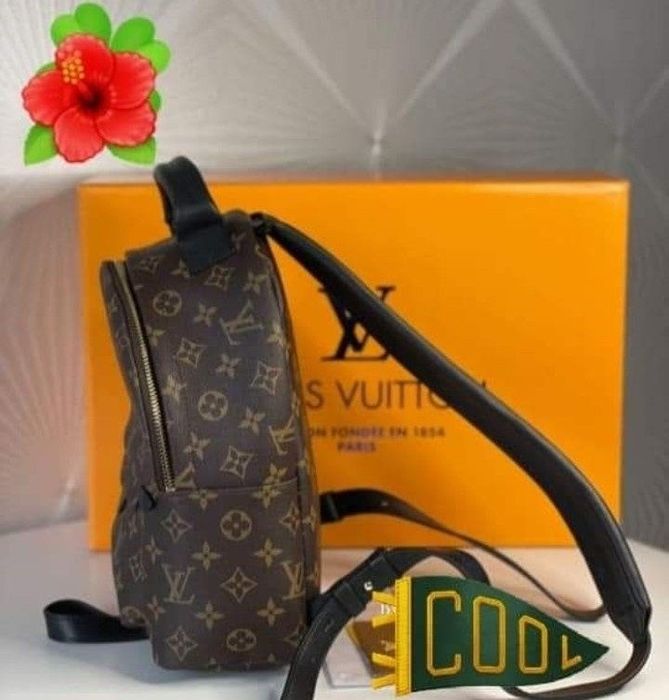 Rucsac dama super model, dimensiune medie, saculet, etichetă incluse