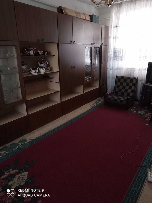 Бустонлик туманида ховли Уй сотилади.5та хона ,Икки этажли коттедж