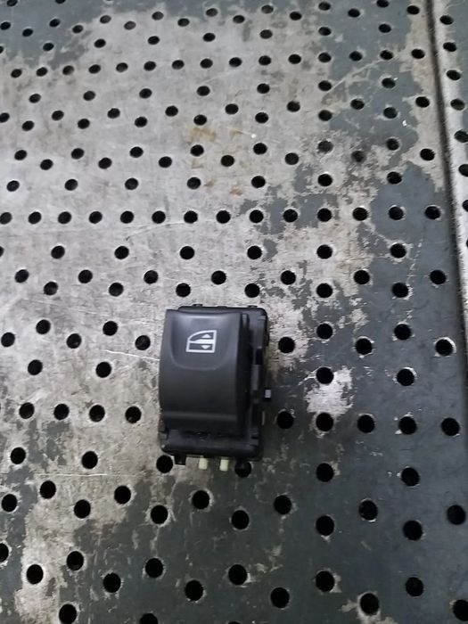 Buton geam electric dreapta fata renault captur 1 j5 h5 254218614r