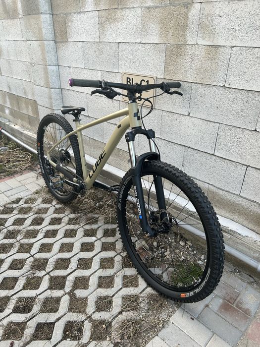 Bicicleta mtb Cube aim ex desert black 2022 hardtail 29”
