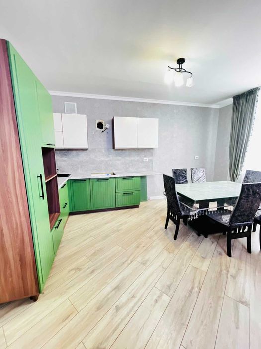 Продам 3 комнатную квартиру