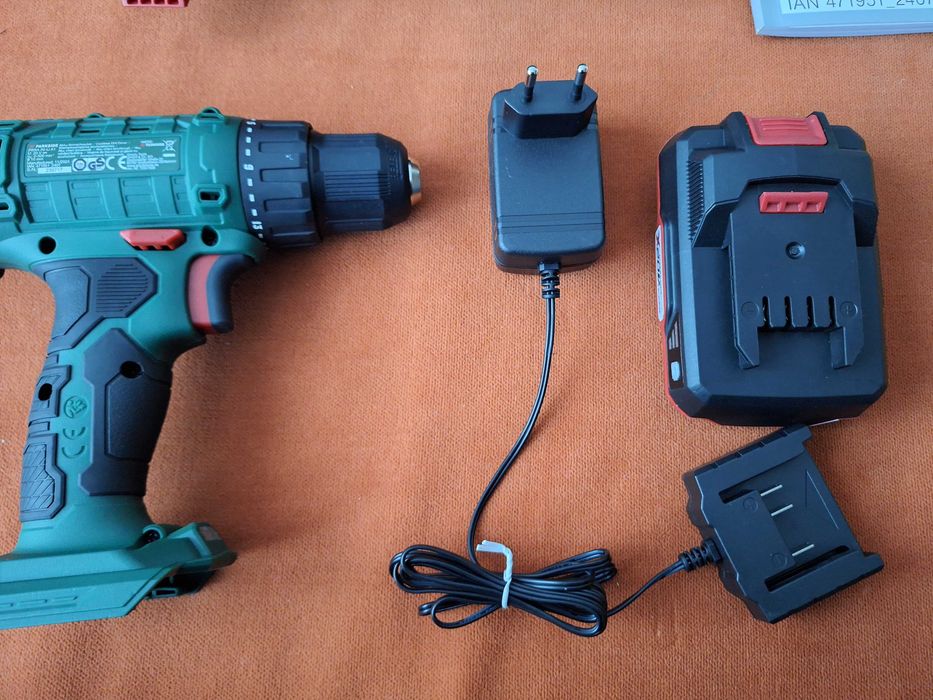 Bormasina - Masina de gaurit si insurubat Parkside 20V acum + incarc