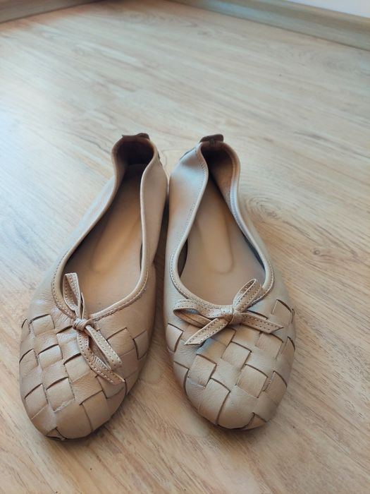 Кожени обувки ниски