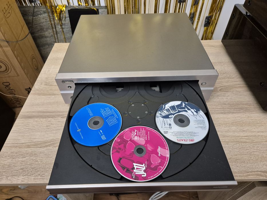 CD Player Yamaha CDC-697 – 5 Disc Changer – Sunet Hi-Fi