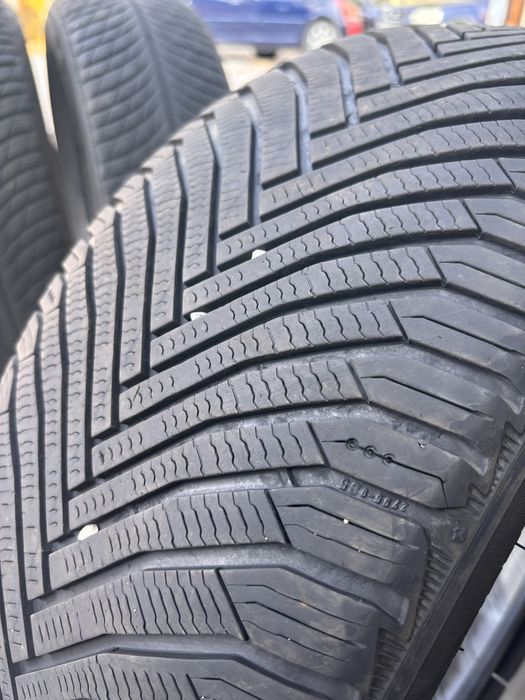 235/45/18 Michelin 2 бр