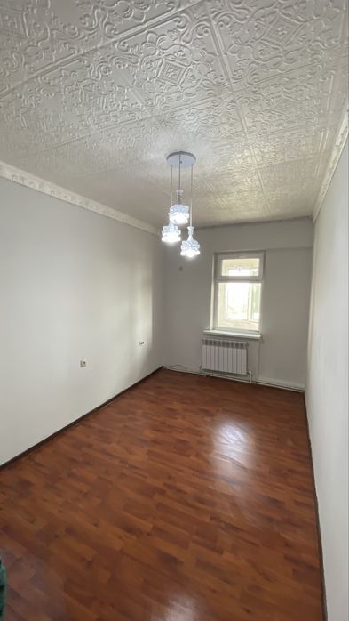 Прадаётся 1хпеределн2х 10микрарайоне карвон орентир можно через банк