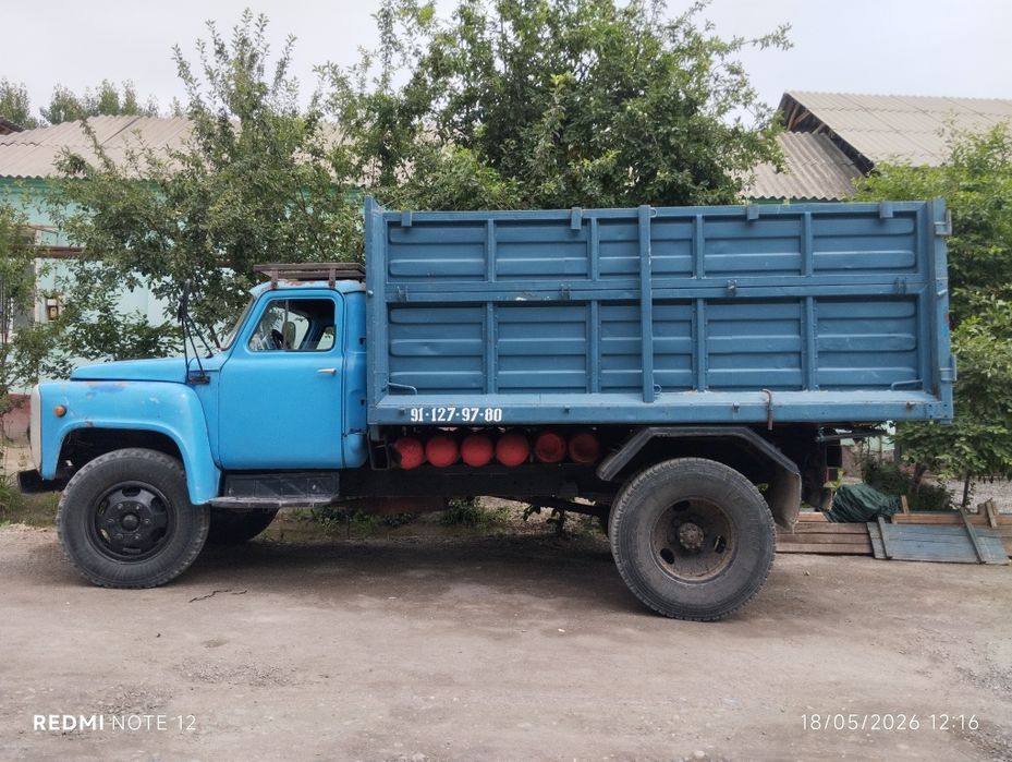 Gaz 53 sotiladi haloti yaxshi