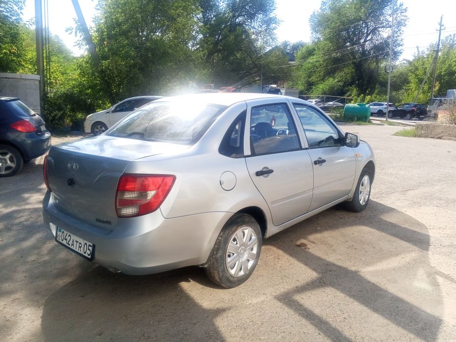 Лада гранта продам