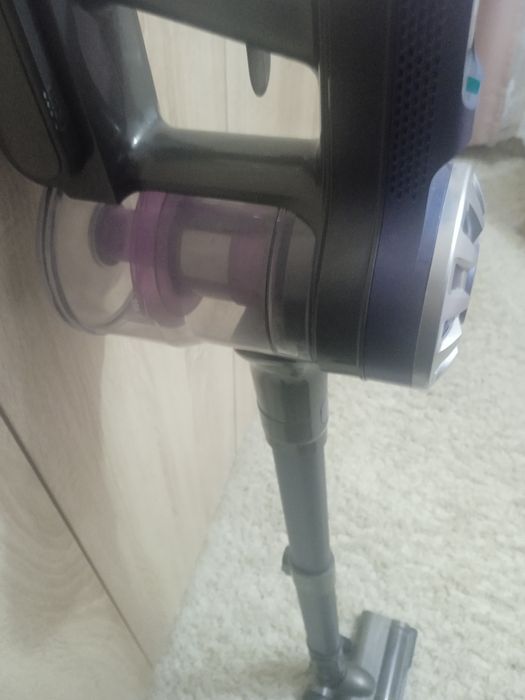 Продам ручной пылесос