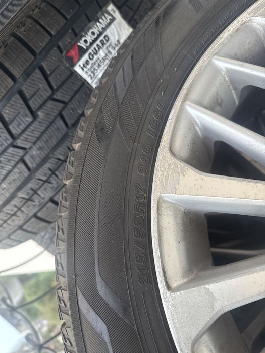 Шины зимные 215/55R17