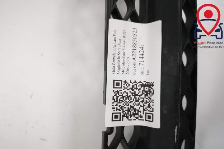 Grila Centrala Inferioara Fata Originala In Stare Buna Mercedes-Benz