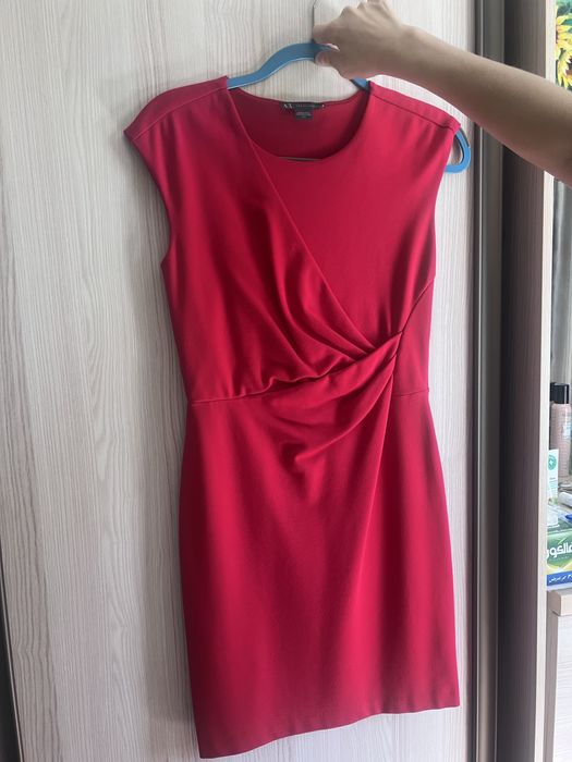 Платья  в отличном состоянии