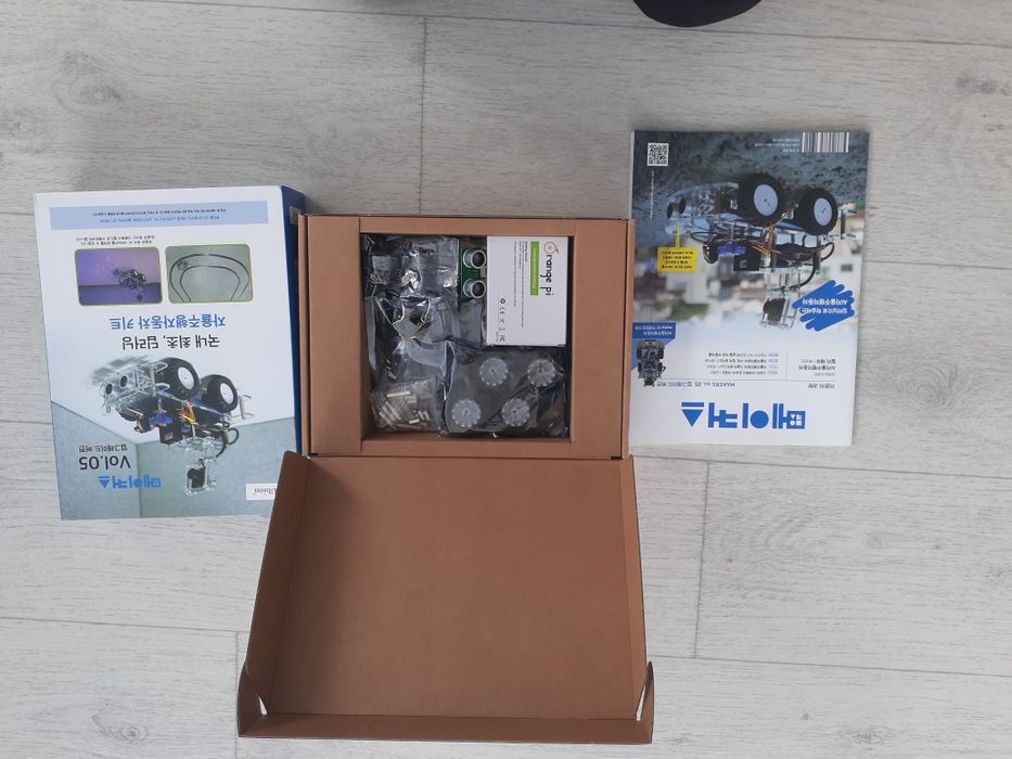 Машинка робот конструктор с камерой