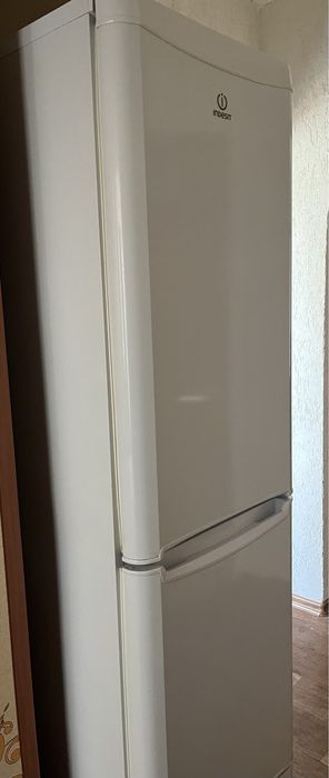 холодильник indesit