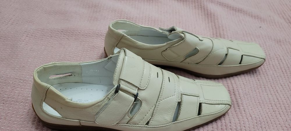 Продам туфли (макасы)