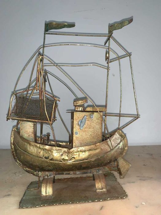 Corabie muzicala din fier facuta manual