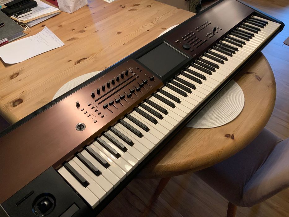 KORG KRONOS 2 LS 88 ca noua!!