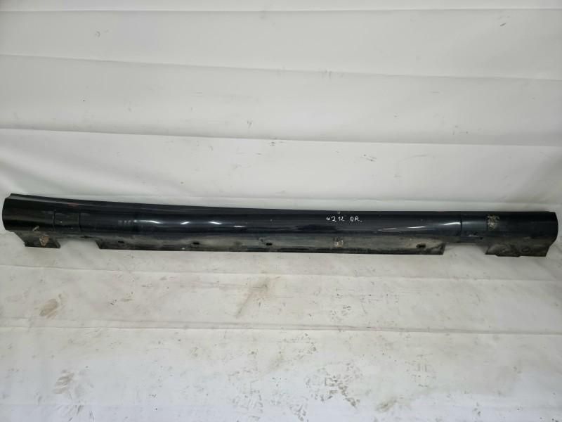 Prag dreapta AMG Mercedes E-Class W212 A2126901340