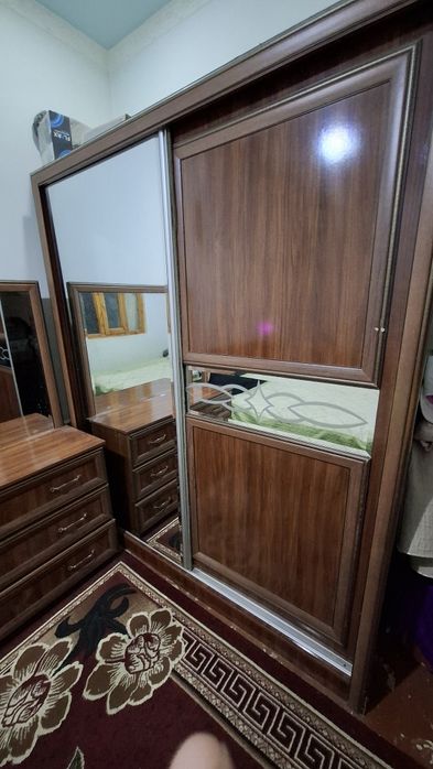 Спалний гарнитур Сотилади