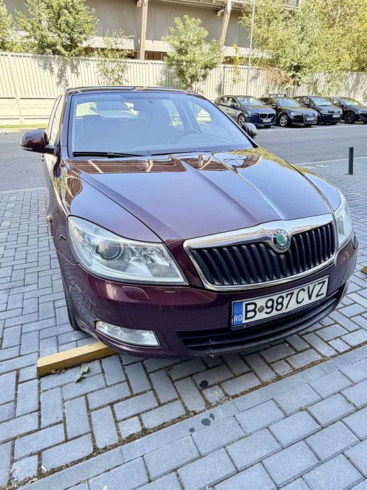 SKODA Octavia 2012 — imagine 3