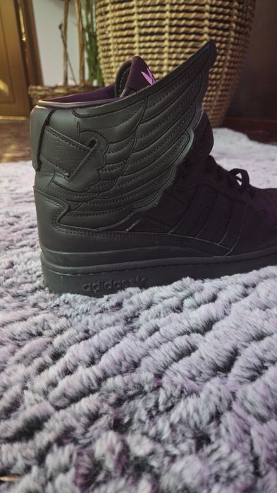 Jeremy Scott X Adidas wings