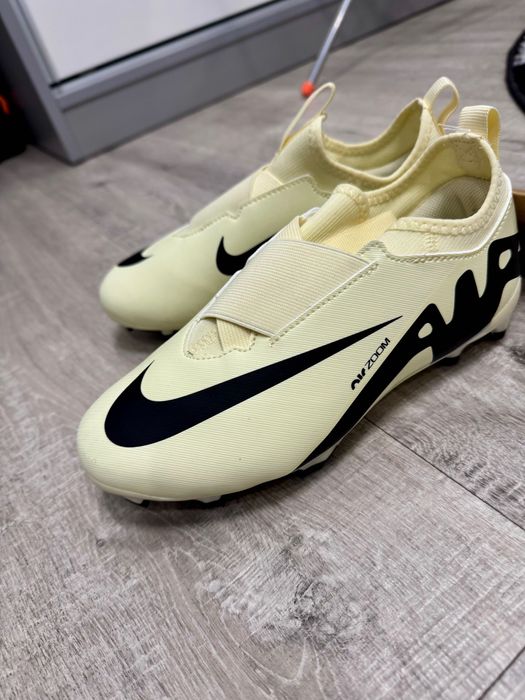 нови футболни обувки - Nike Zoom Mercurial Vapor15 Academy FG/MGJunior