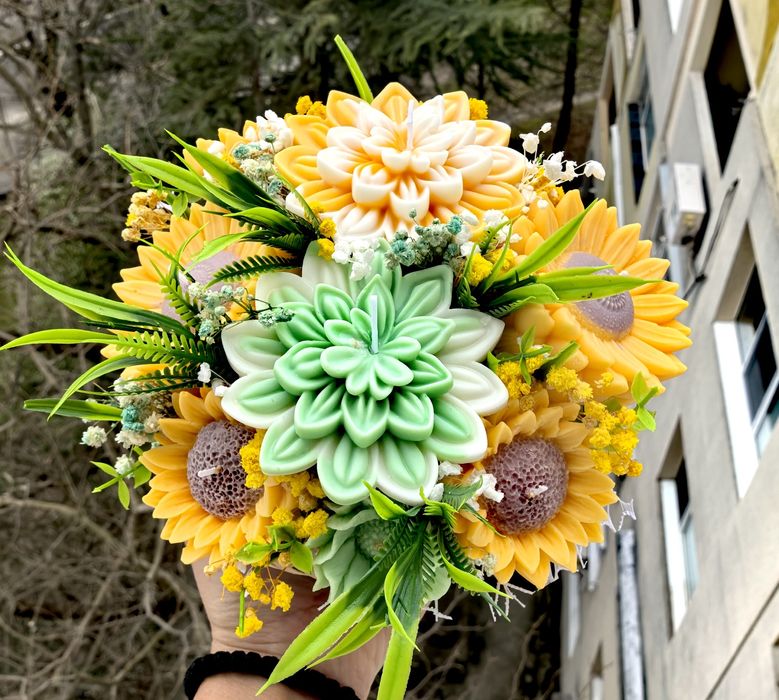 Ръчно изработени Ароматни Свещи