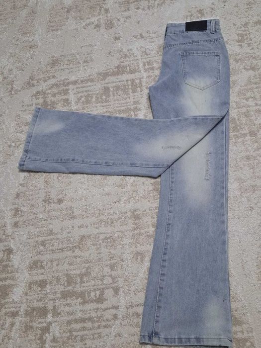 джинсы клеш на низкой посадке