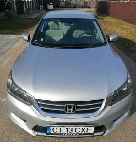 ПРОДАВАМ автомобил Honda Accord Honda Accord