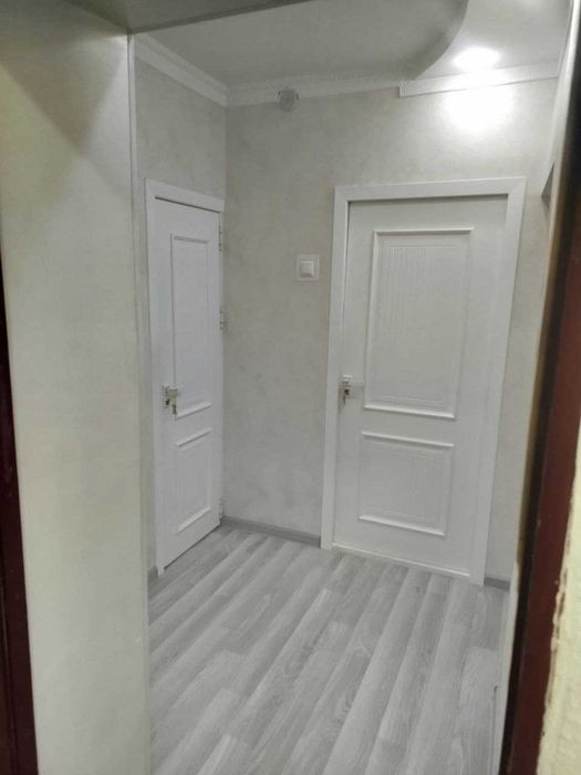 1*2х/ 1 / 4 комнат. Кирпичный Дом. Общежитие 28м2. Оринтир. Такачи.