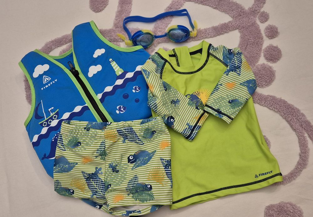 Бански за момче 92
Като ново
Цветовете са уникални.
92 размер
Целият к