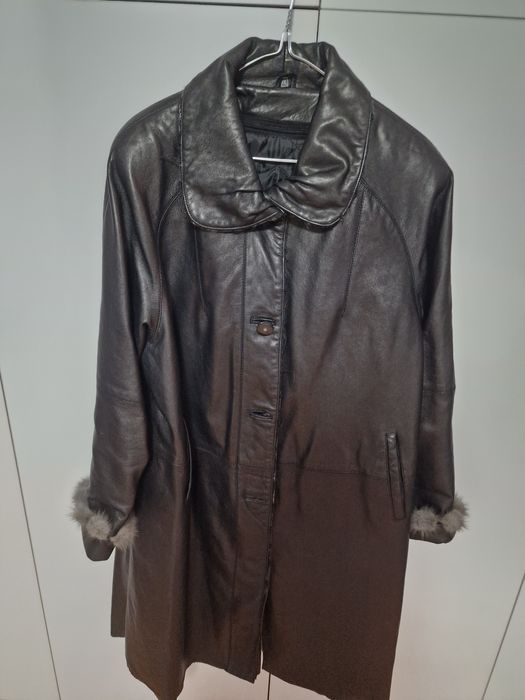 Продавам кожено манто естествена кожа