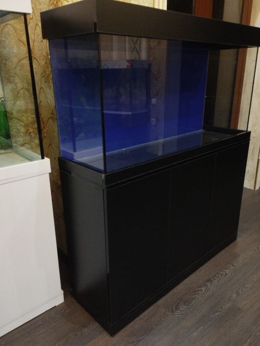 120x60x35sm 250litrli akvarium qora ranglarda zakaznoy yasab beriladi.