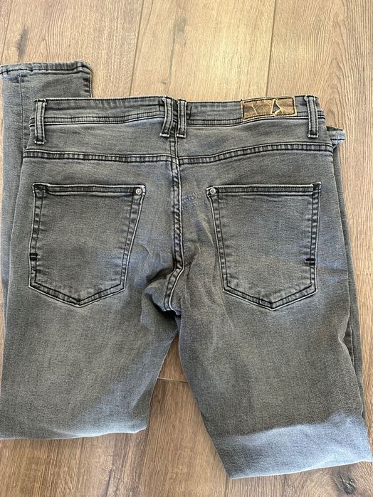 Мъжки дънки Bershka