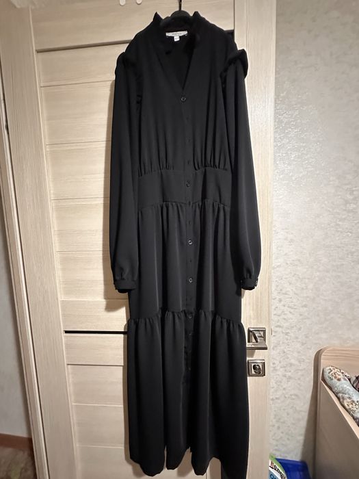 Продам платья вечерние