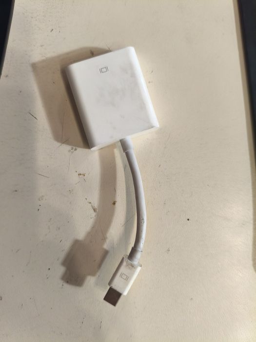 Продам переходник с Thunderbolt на vga