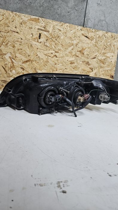 Фара toyota aristo