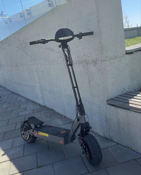 Vand KuKirin G4 (2000W / 60V) - Ca Noua, Fara Zgarieturi pe Cadru (1300km)