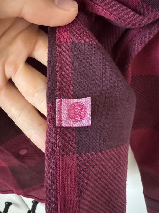 Рубашка Lululemon, размер S