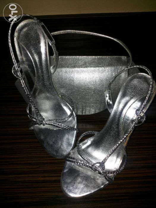 Sandale elegante cu toc