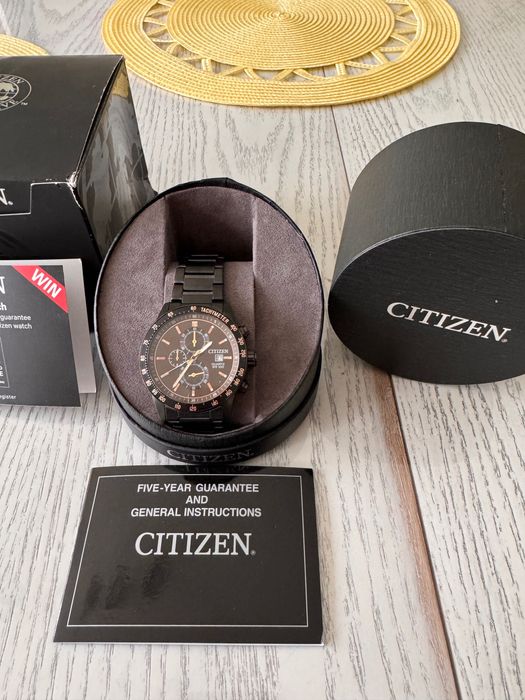 Часовник Citizen quartz chronograph