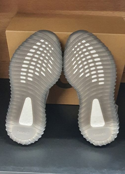 Adidas Yeezy Boost 350 V2 „Steel Grey” – Mărimea 38 2/3 (Nou în cutie)