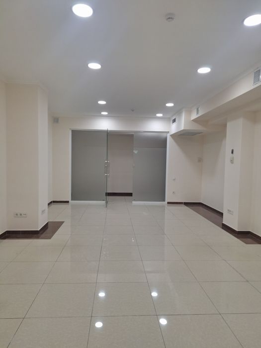 40м² на 2м этаже метро Ойбек 24/7